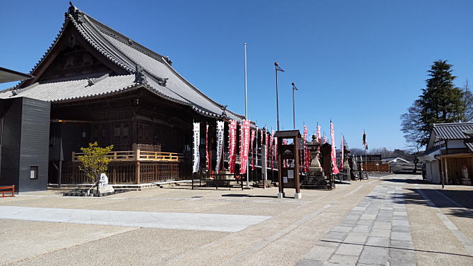 笠寺観音の境内(リワインド昭和が撮影)