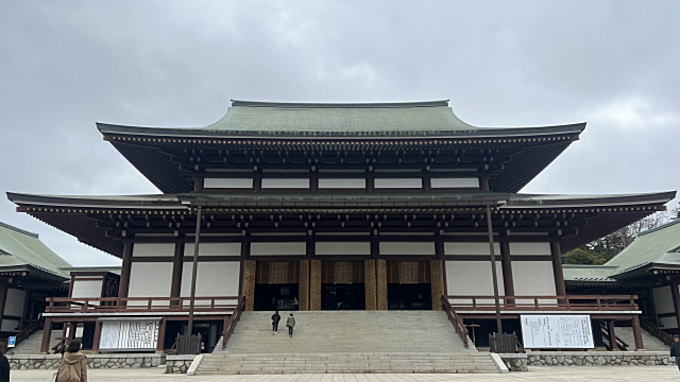 成田山新勝寺の本堂