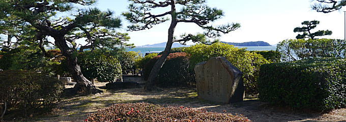 文学館の庭