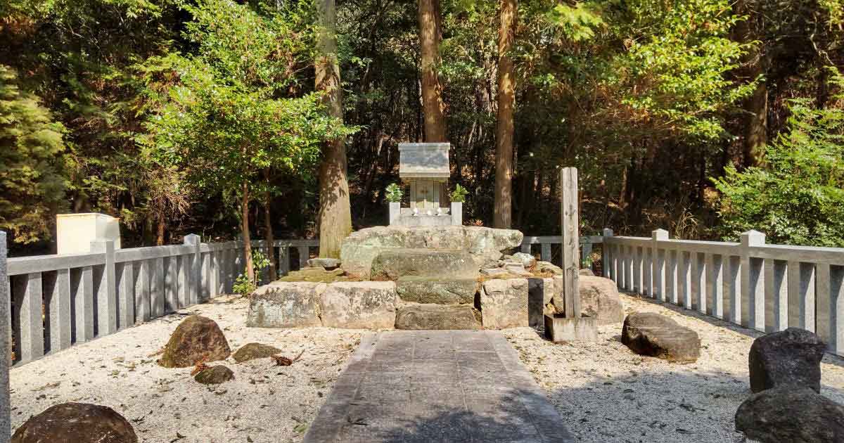 岩崎御嶽社（中之院）