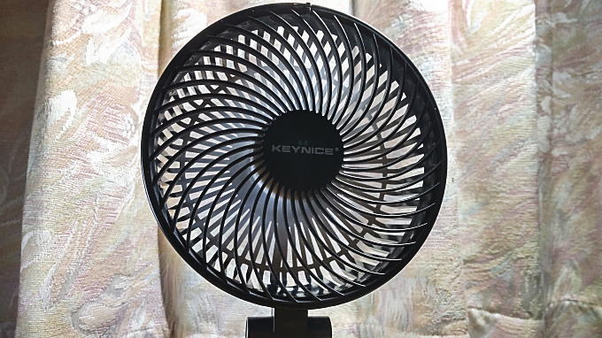 小型卓上扇風機